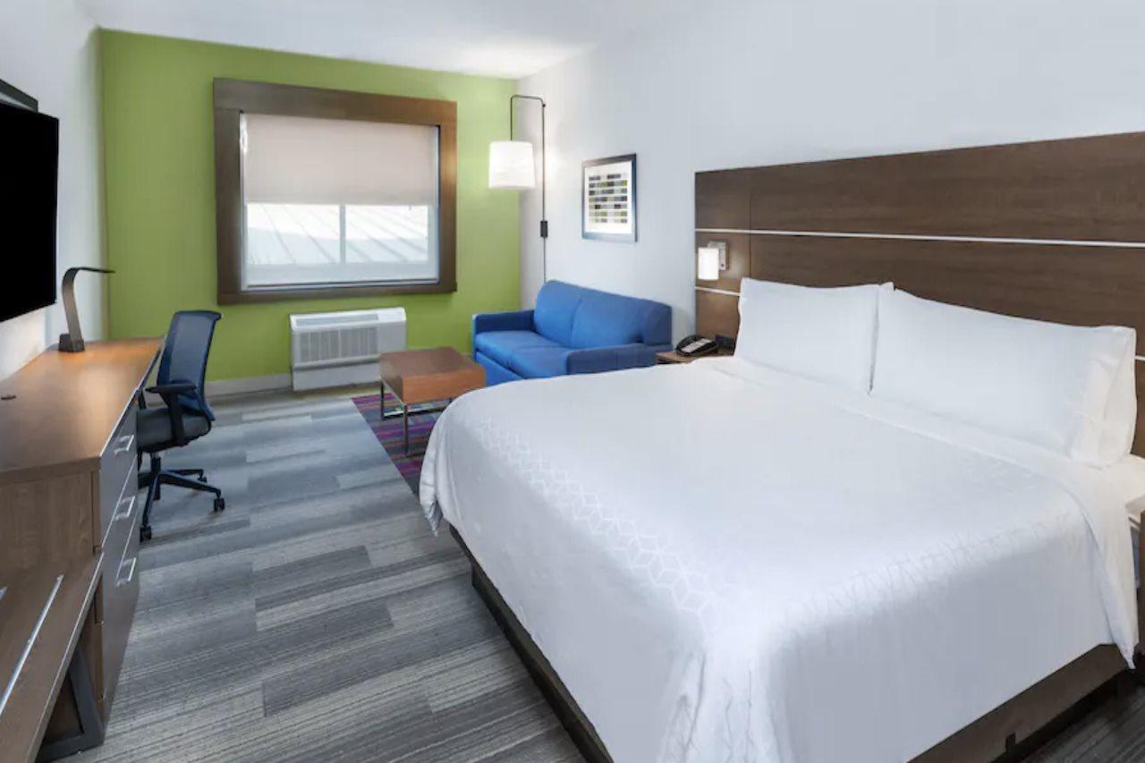 Holiday Inn Express & Suites - Denton - Sanger, An Ihg Hotel Dış mekan fotoğraf